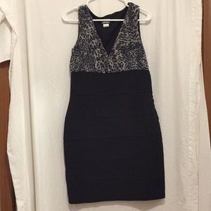 Dots sleeveless Black and Cheetah print dress 9/10